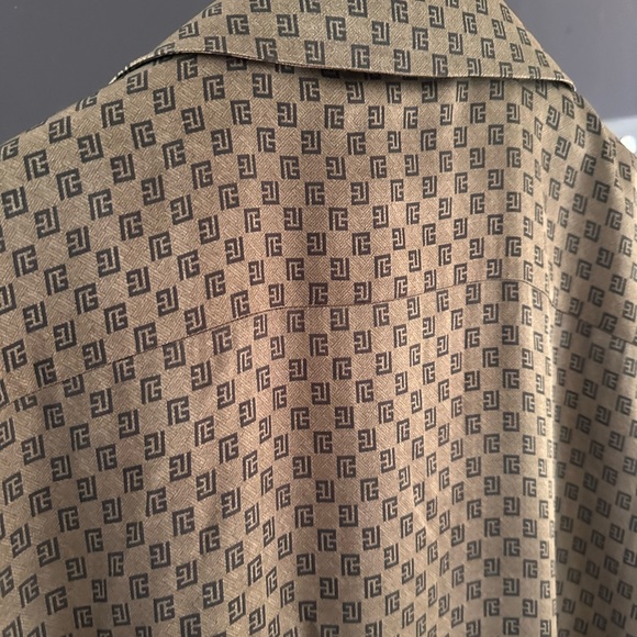 Balmain
Mini Monogram Pajama Shirt 40us 50 - Picture 12 of 14